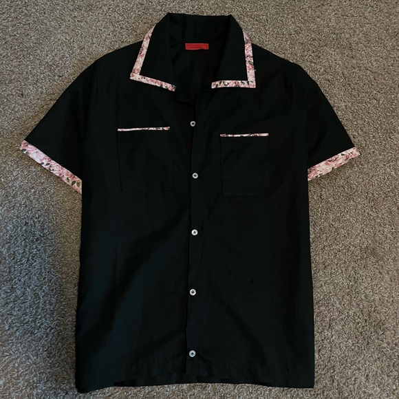 T shirt by Blackredd - Picture 1 of 4